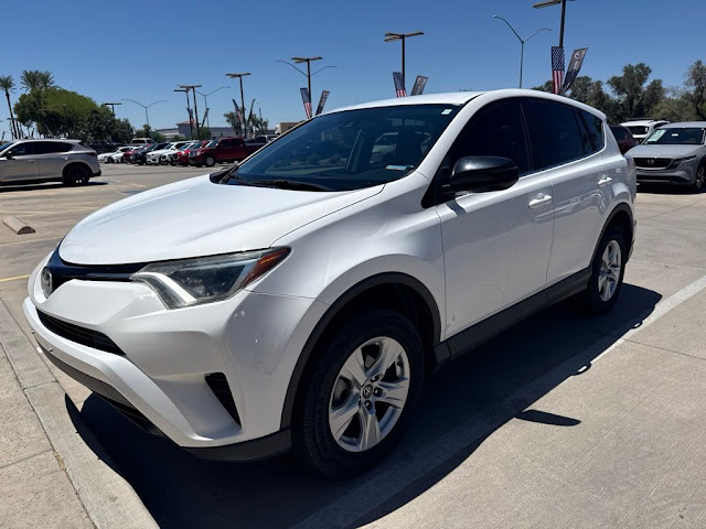 2018 Toyota RAV4 LE